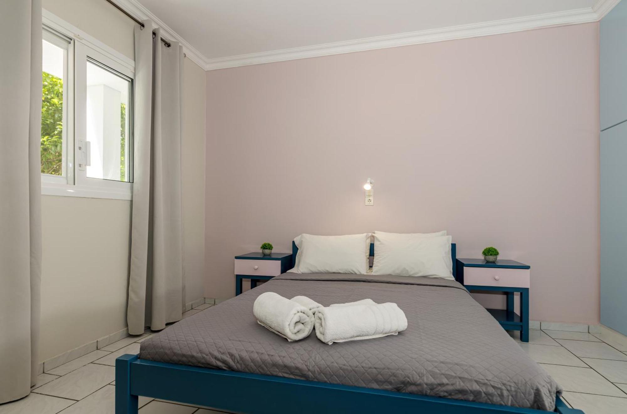 Sofia'S Hotel Kalamaki  Bagian luar foto