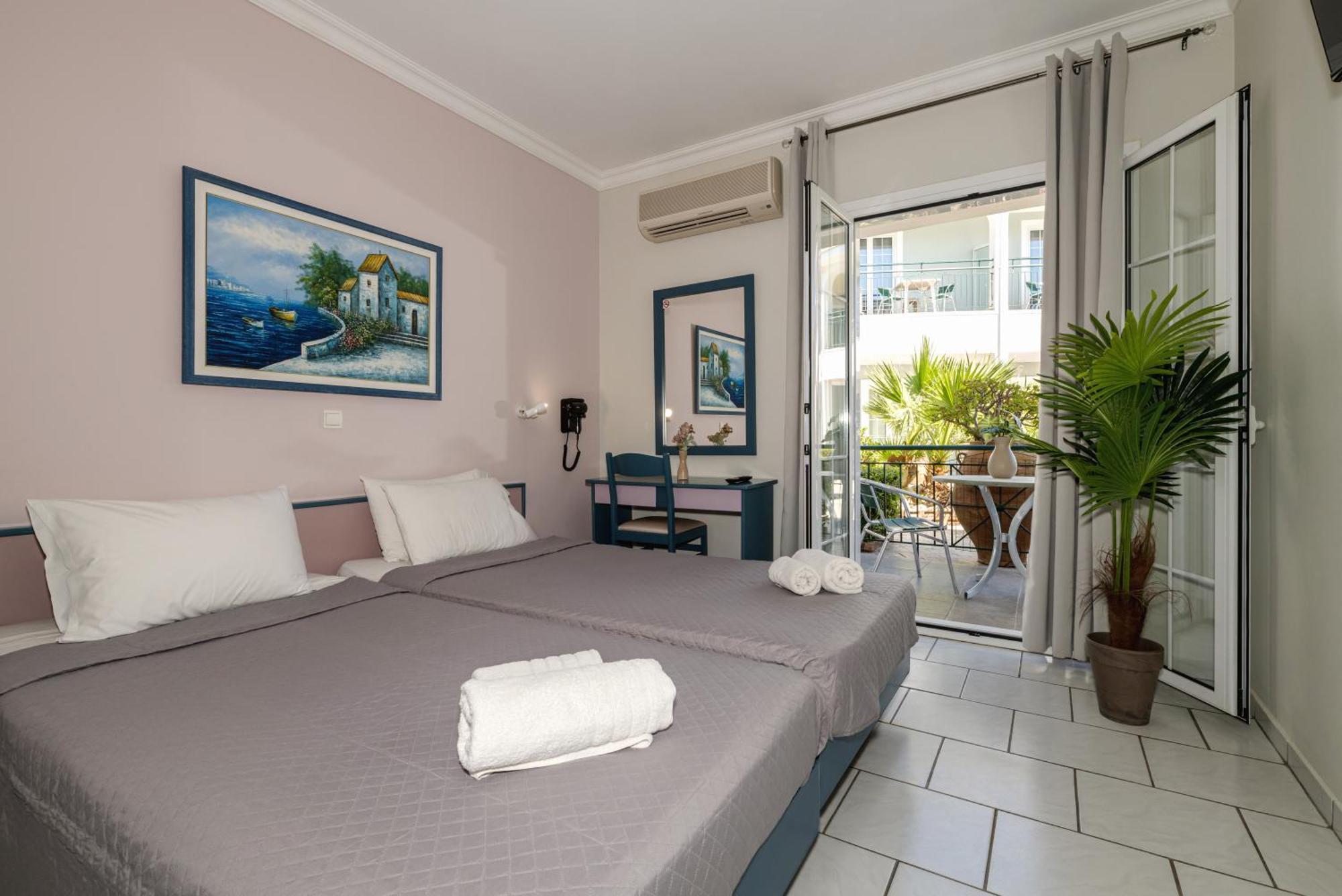 Sofia'S Hotel Kalamaki  Bagian luar foto