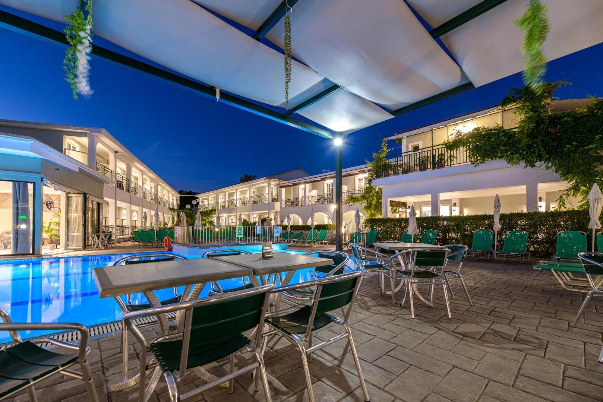Sofia'S Hotel Kalamaki  Bagian luar foto